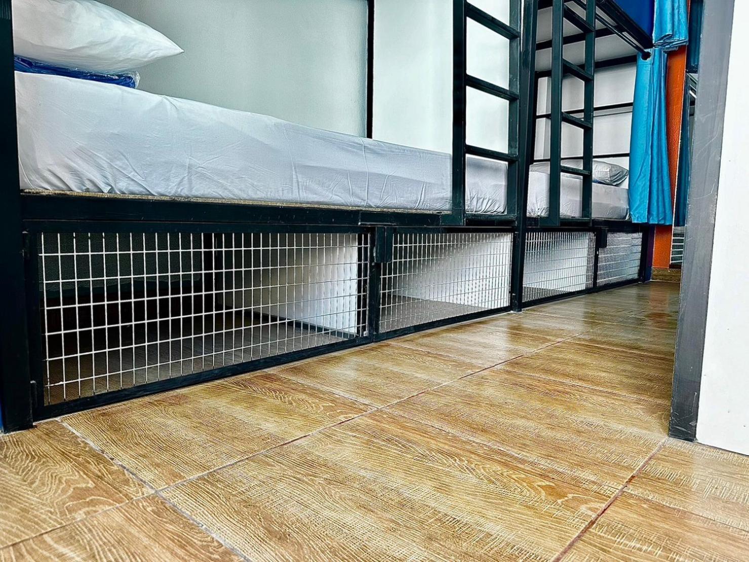 Hostel Revolution - Old Town Chiang Mai