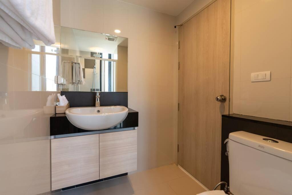 Modern In Nimman By Pimolplace Apartment