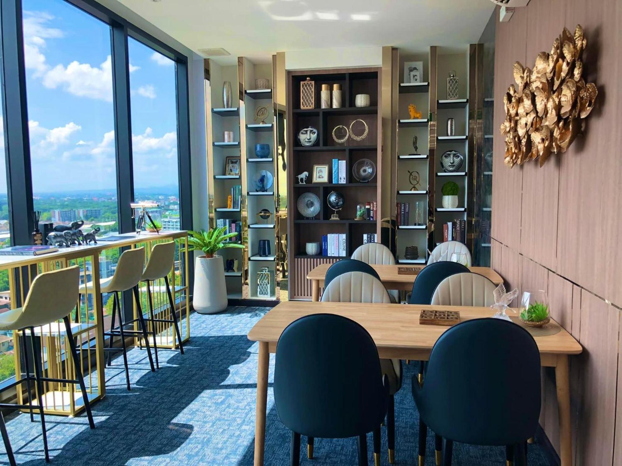 Hotel Astra Sky River 5*