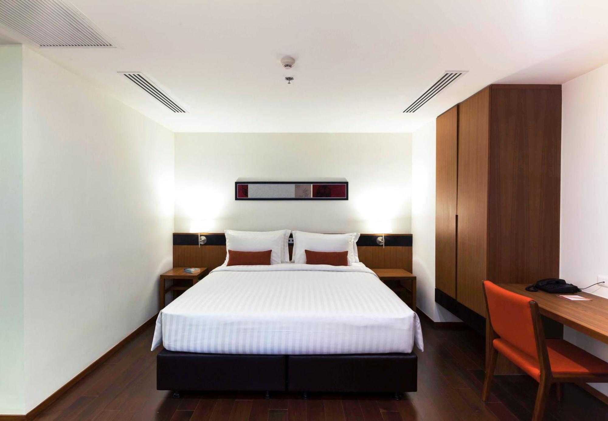 Eastin Tan