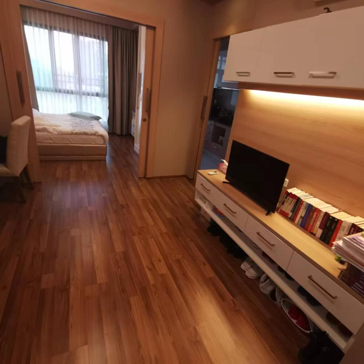 Enjoy Life Apartment *