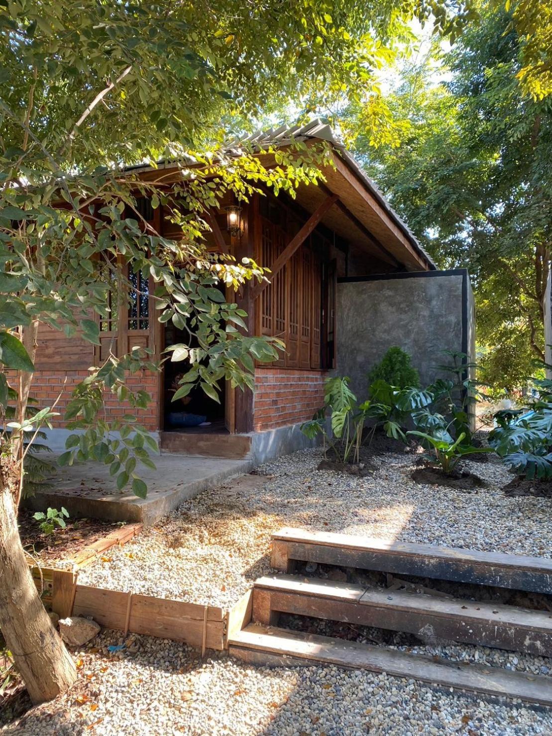 Tasana Garden Saraphi ทาซาน่าการ์เด้น สาขาสารภี Homestay