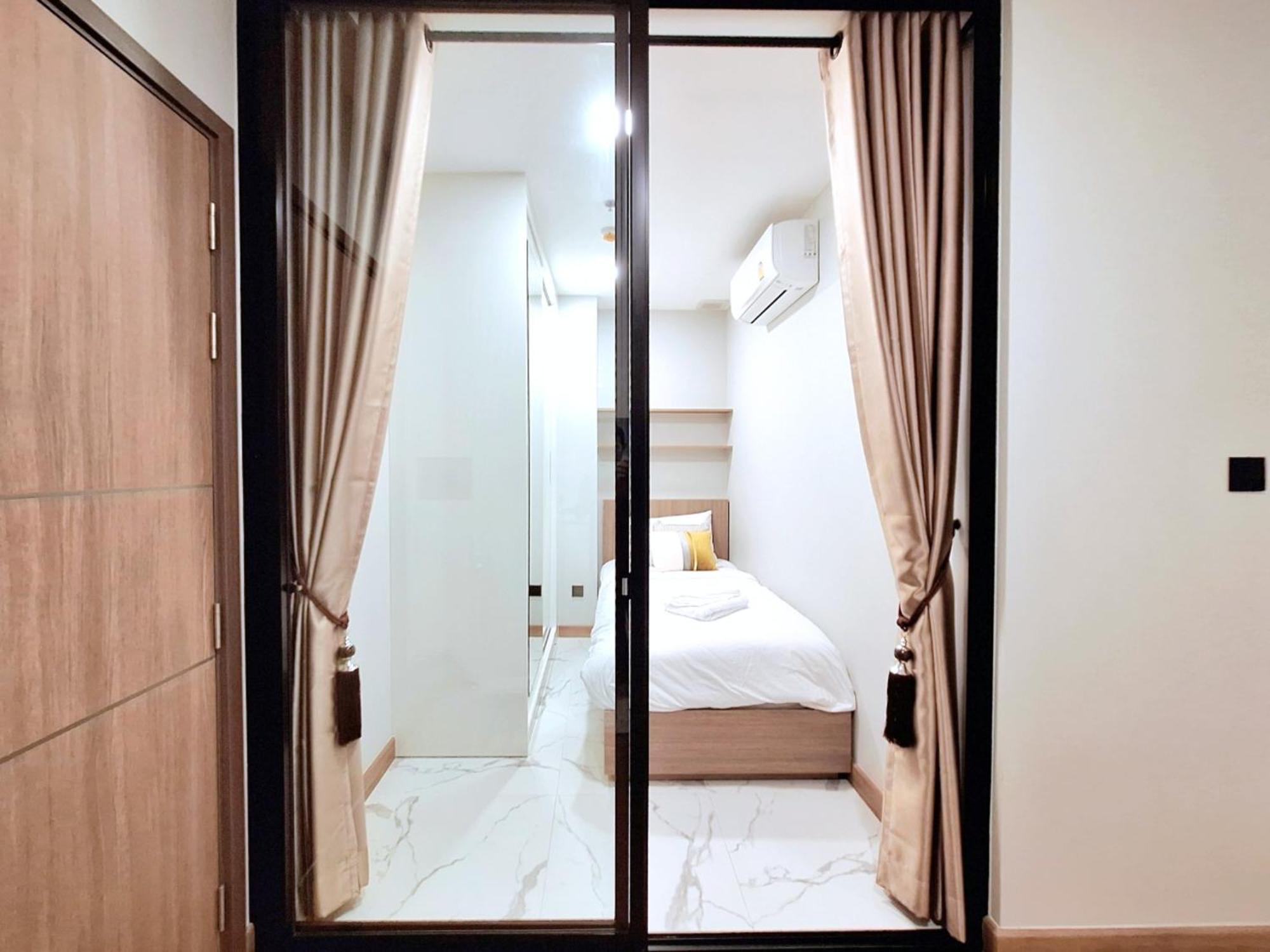 Astra Sky River Apartment *