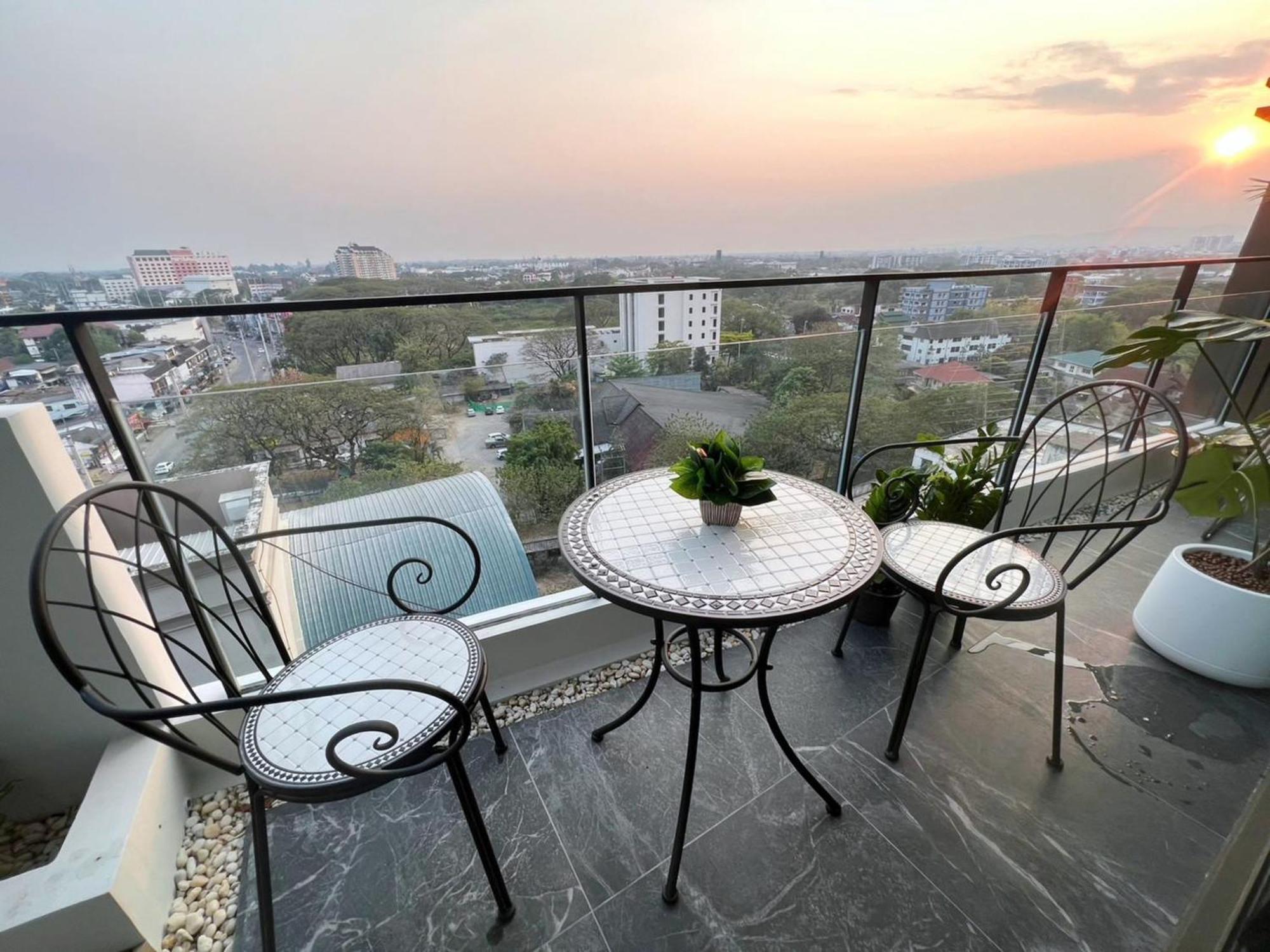 Astra Sky River Apartment *