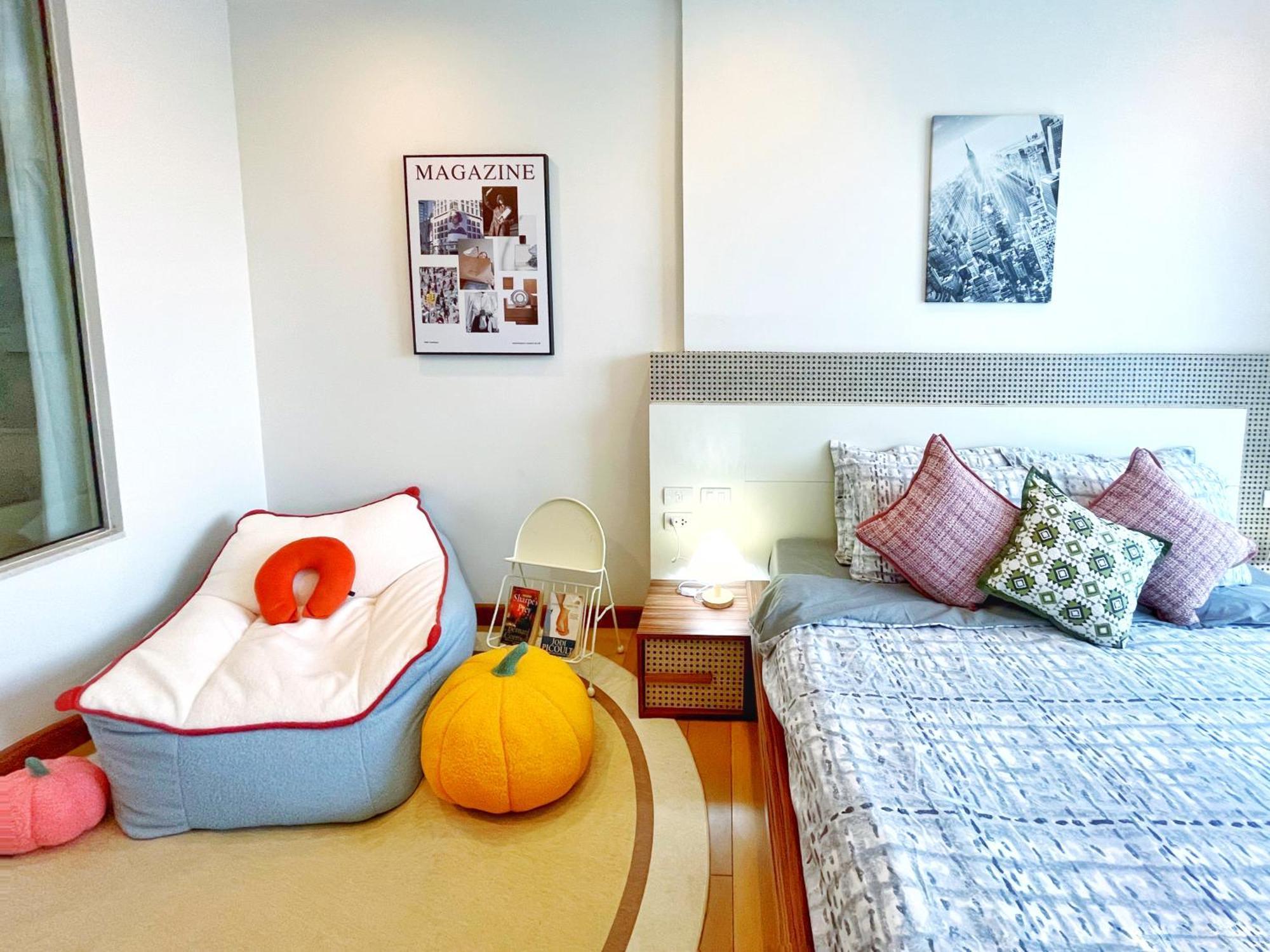The Astra Cozy Living Apartment