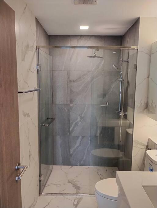 Astra Sky River Luxury 1b1bcondo