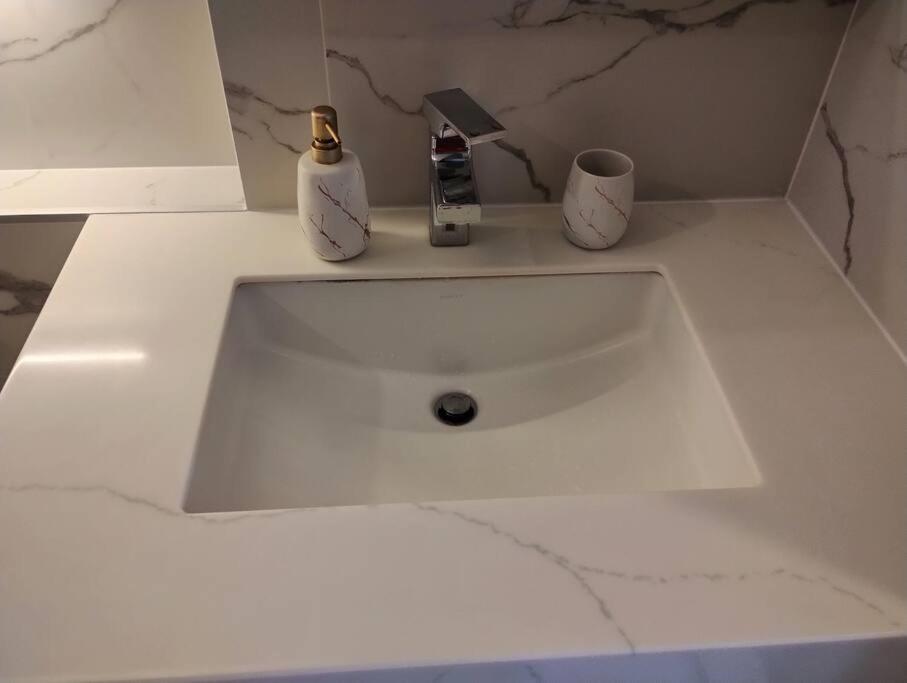 Apartment Astra Sky River Luxury 1b1bcondo *