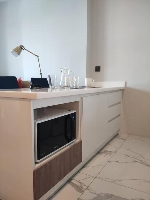 Apartment Astra Sky River Luxury 1b1bcondo *