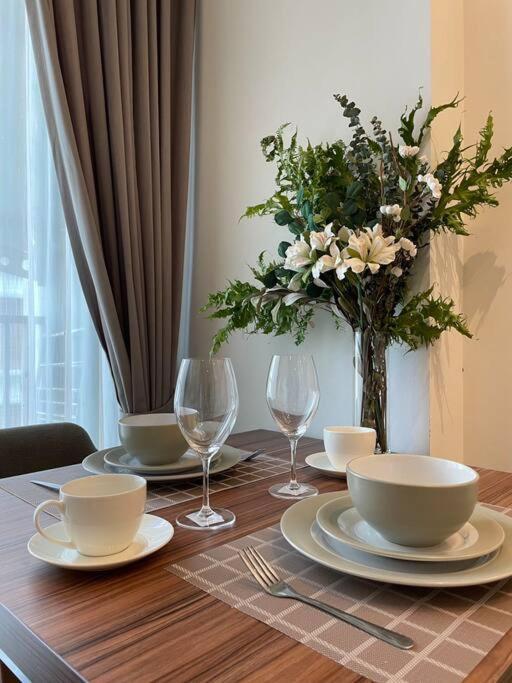 Pangsapuri Luxury And Modern In - Astra
