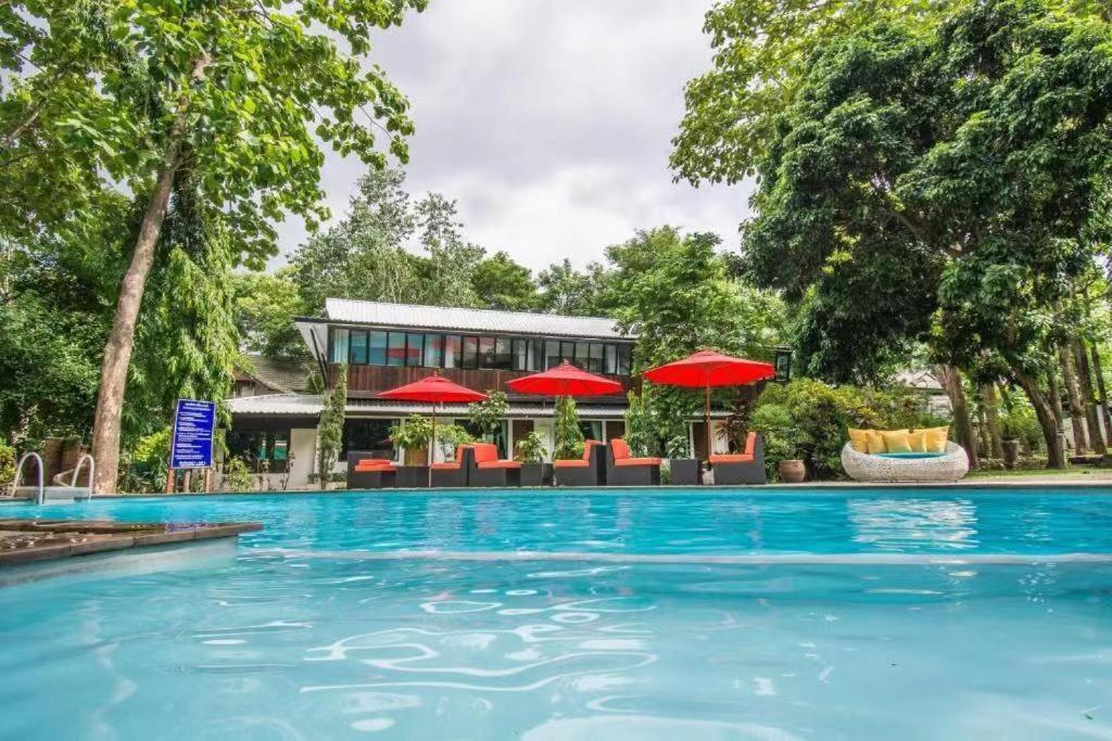 E-outfitting Doikham Chiang Mai
