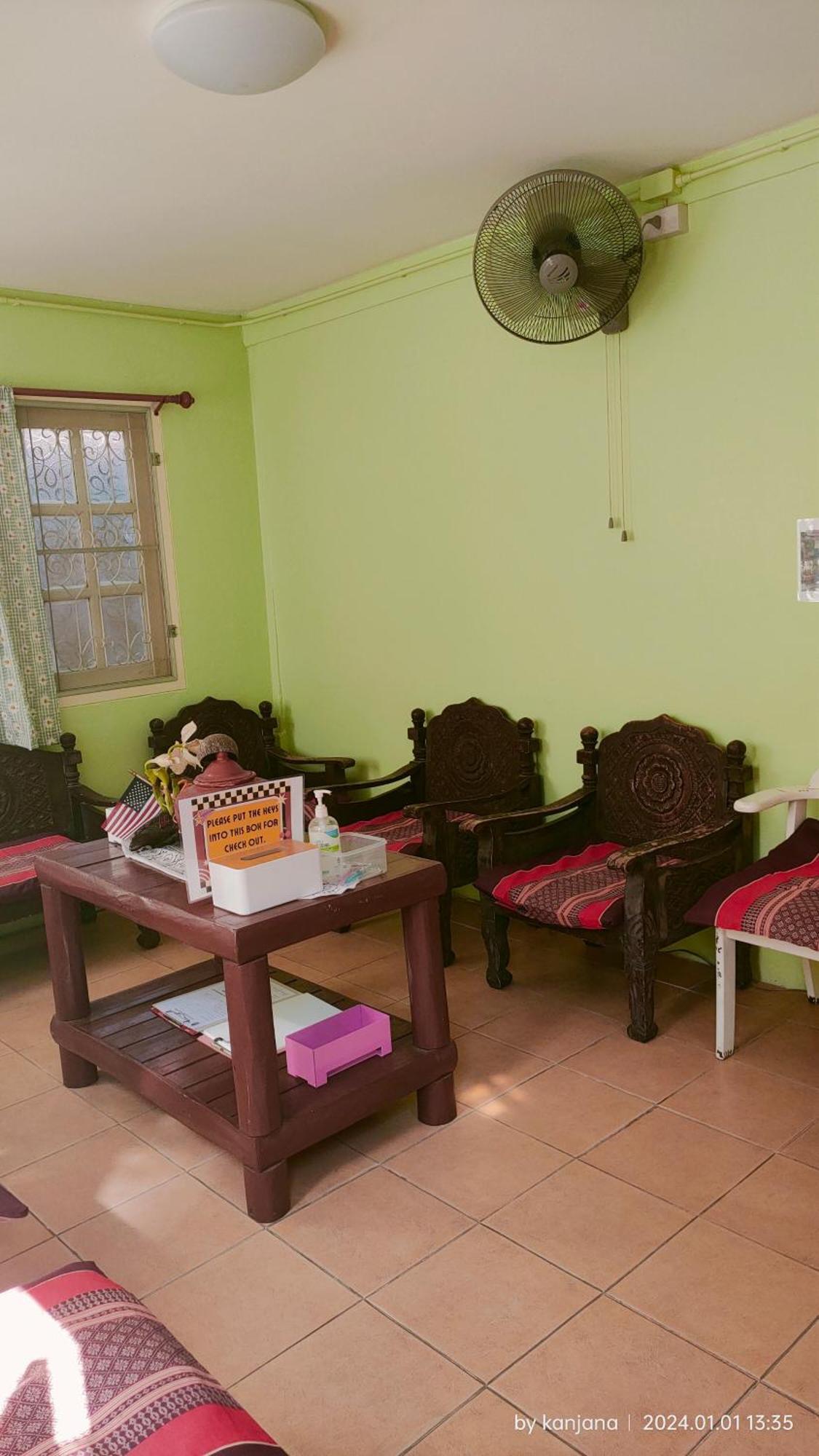 Homestay At Tapae