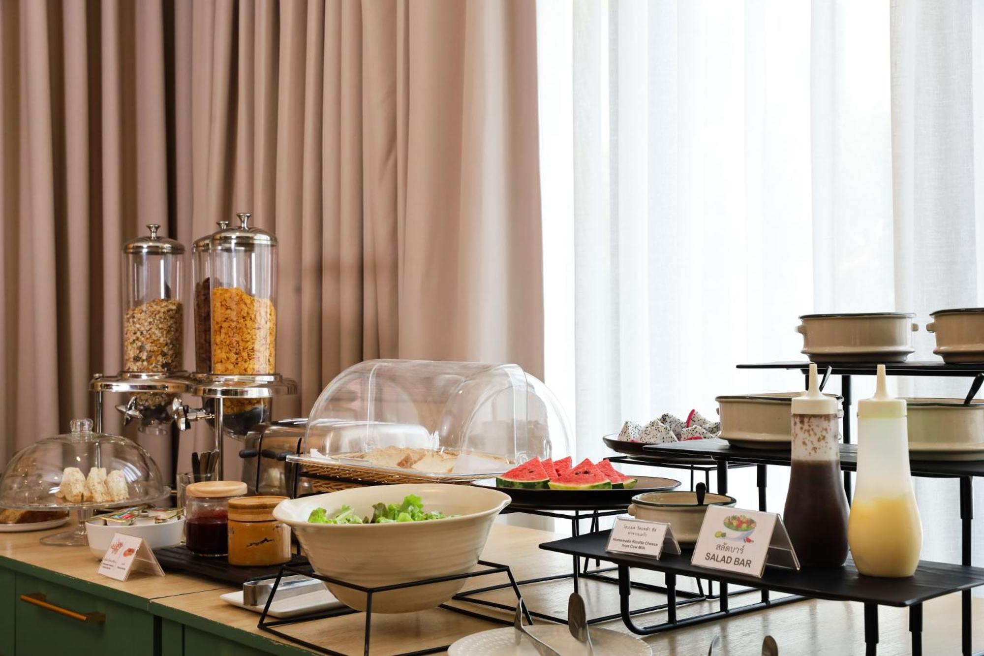 Hotel The Rise Hotel, - Sha Extra Chiang Mai