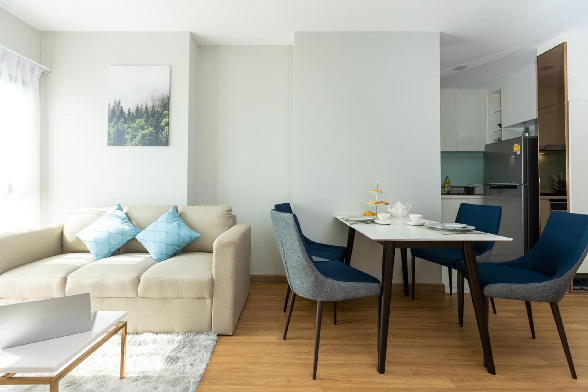 Sky River, Luxury Infinity, Center