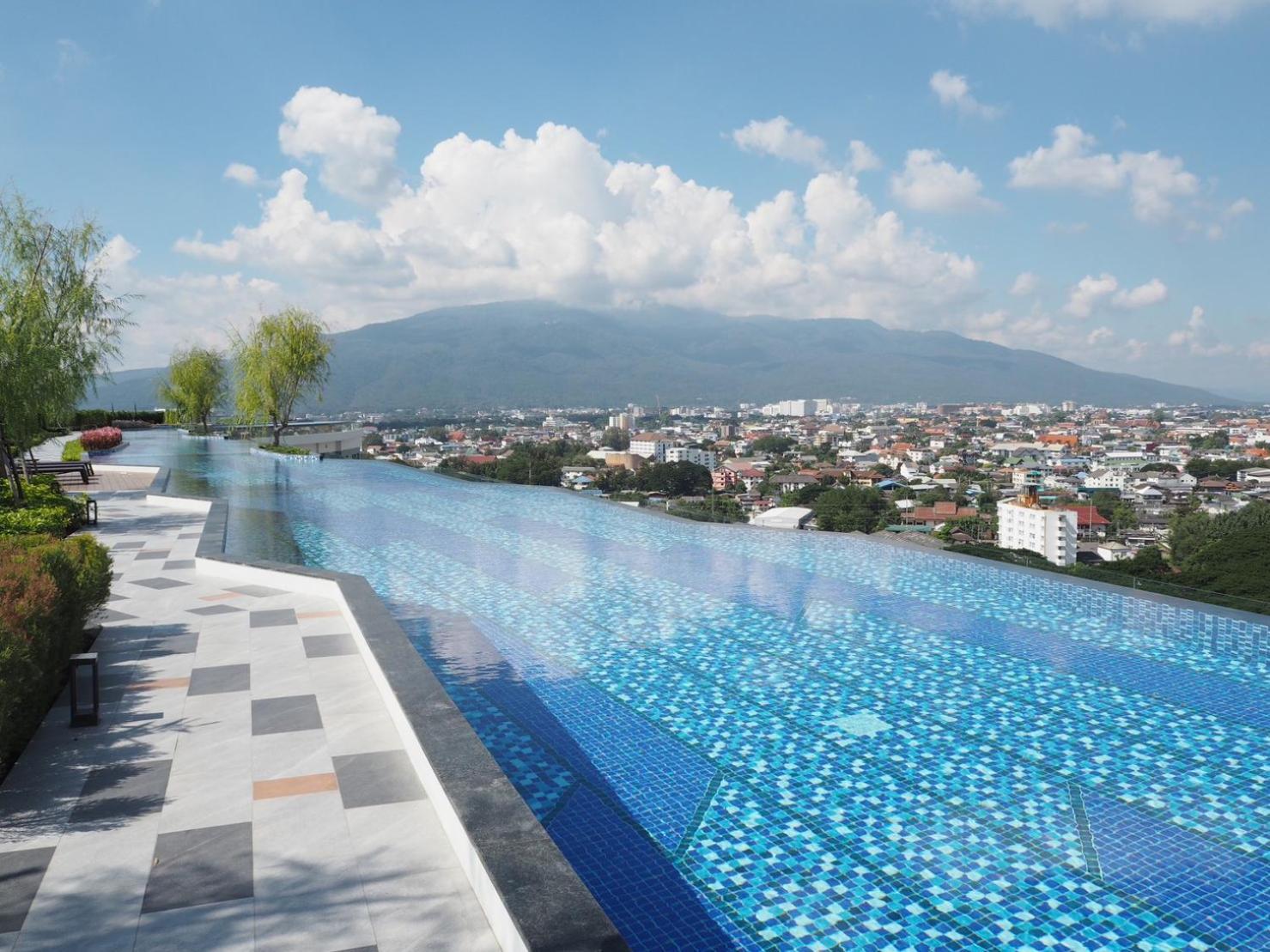 Luxury Astra Sky River *