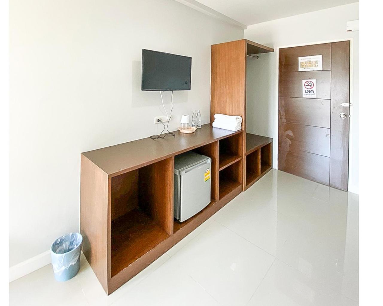 Apartment B1 *
