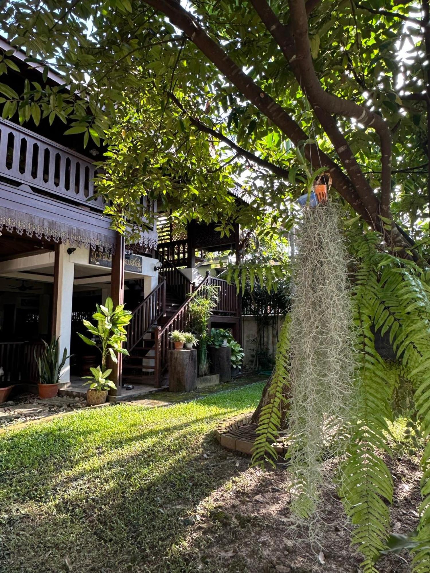 Holiday home Sj House Unique Wood Thai Style *
