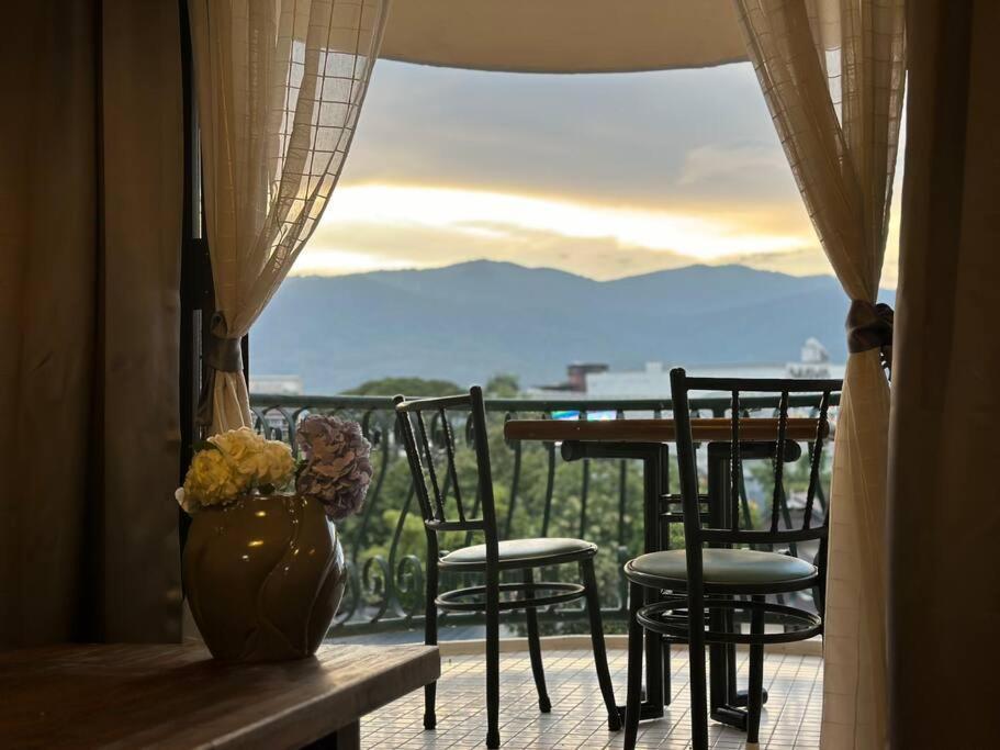 Nimman,mountain View Apartment *