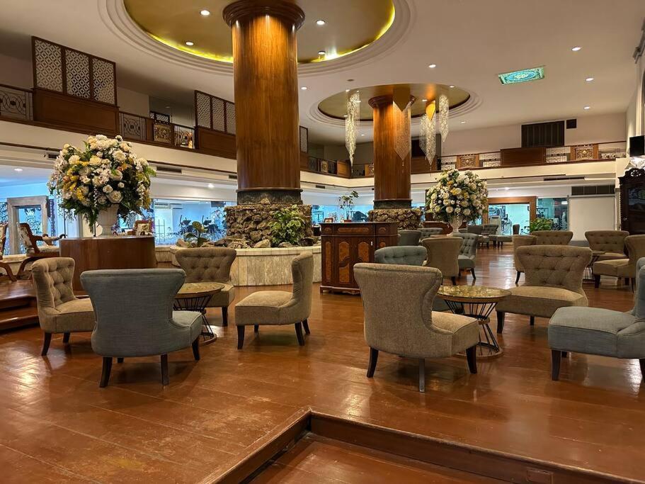 Nimman,shopping Area,mountain View,convenient