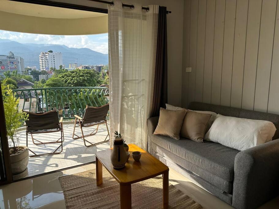 Nimman,shopping Area,mountain View,convenient Apartment