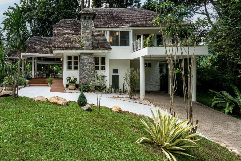 Vale - Luxury Mountain Retreat Villa *