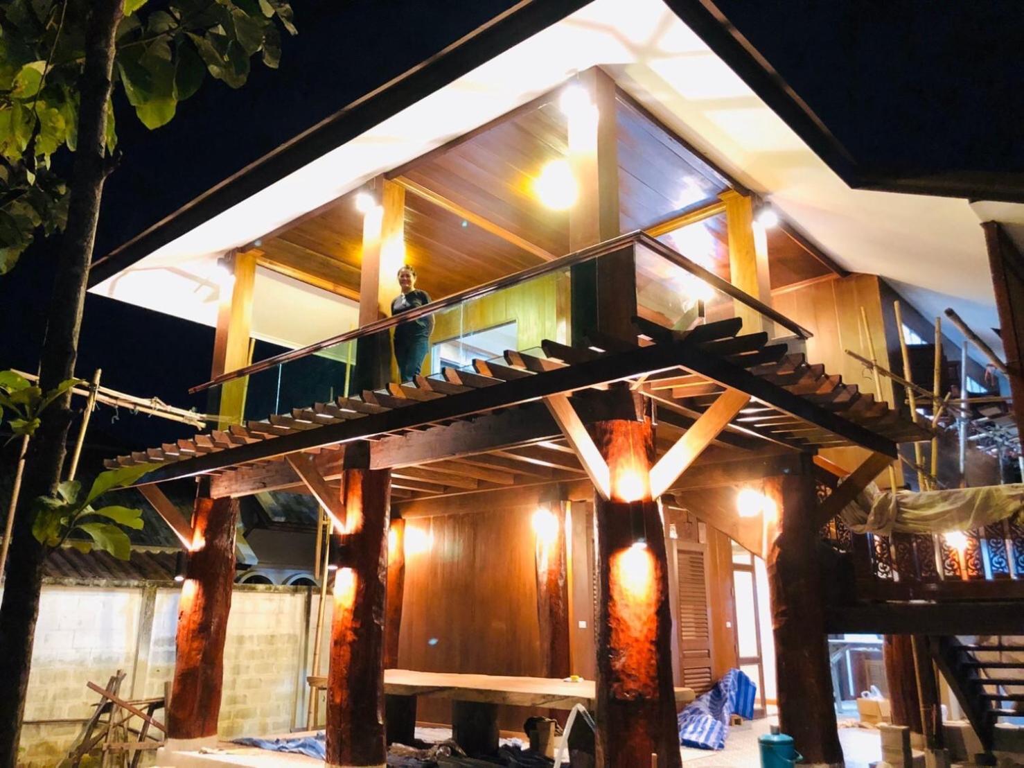 188 Teak House บ้านต้นสัก Hospedagem domiciliar