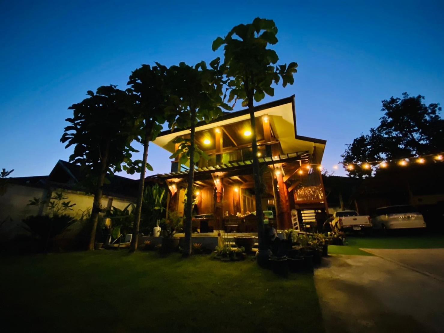 Hospedagem domiciliar 188 Teak House บ้านต้นสัก Chiang Mai