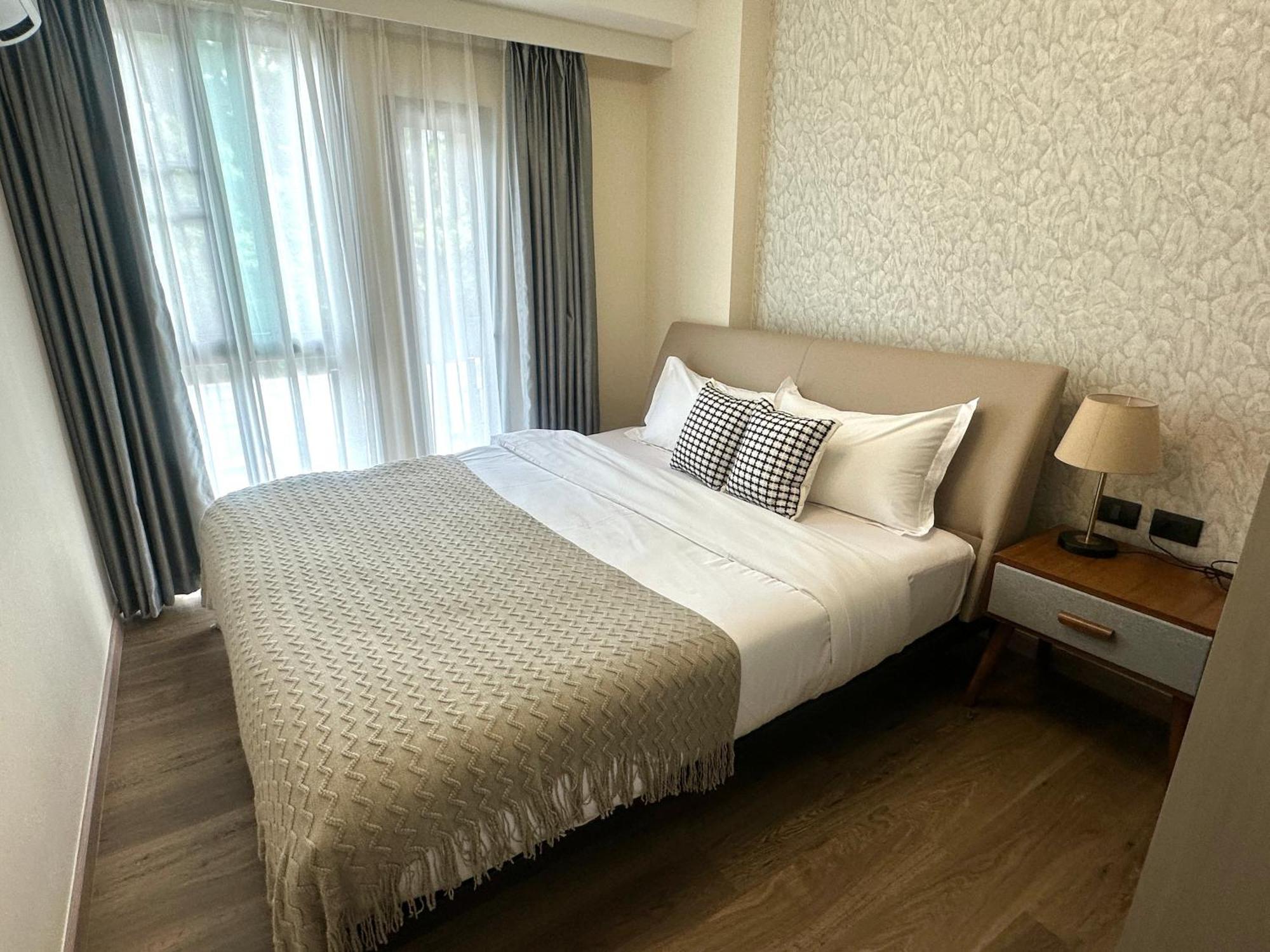 3 Min Walk To Festival, Infinity Pool, 1 Bedroom 1 Bathroom Homestay *