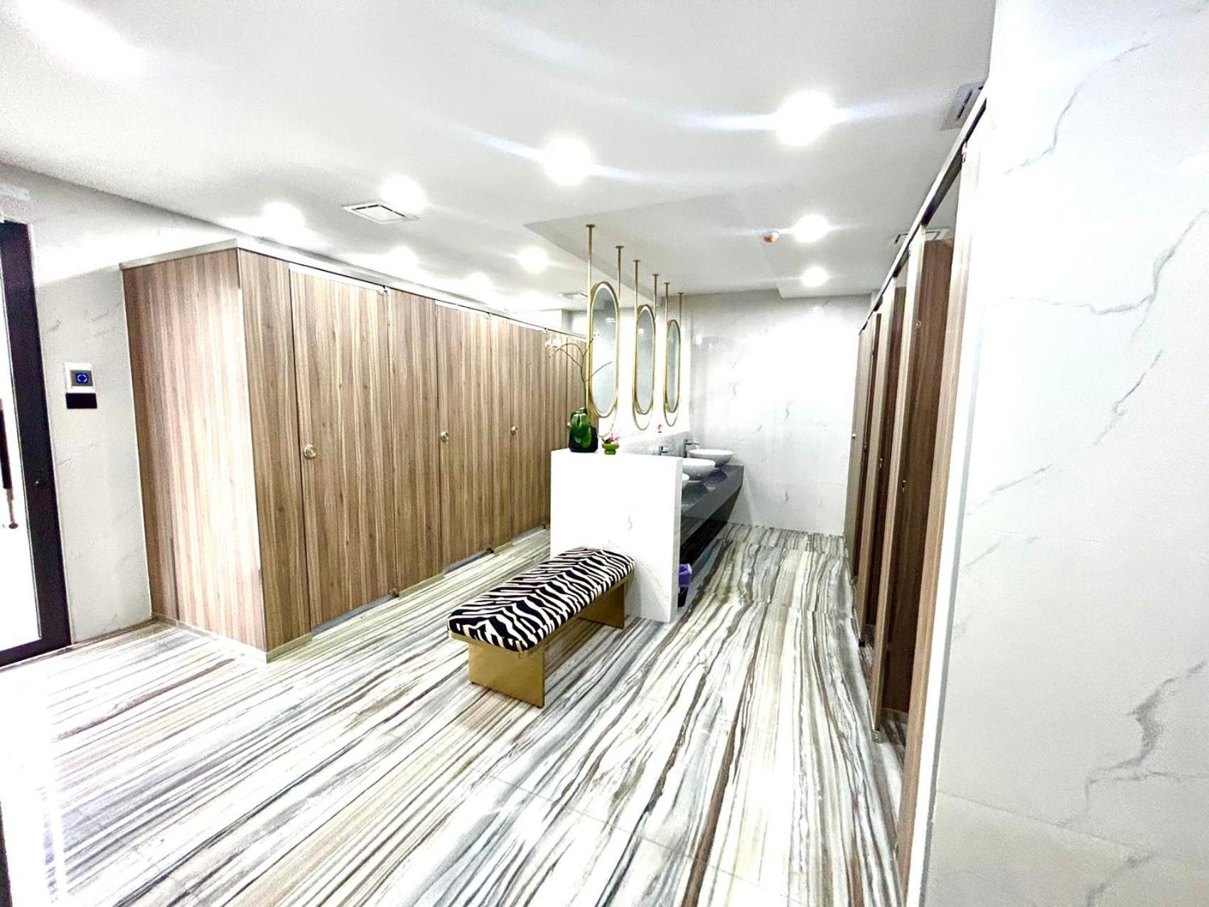 3 Min Walk To Festival, Infinity Pool, 1 Bedroom 1 Bathroom *
