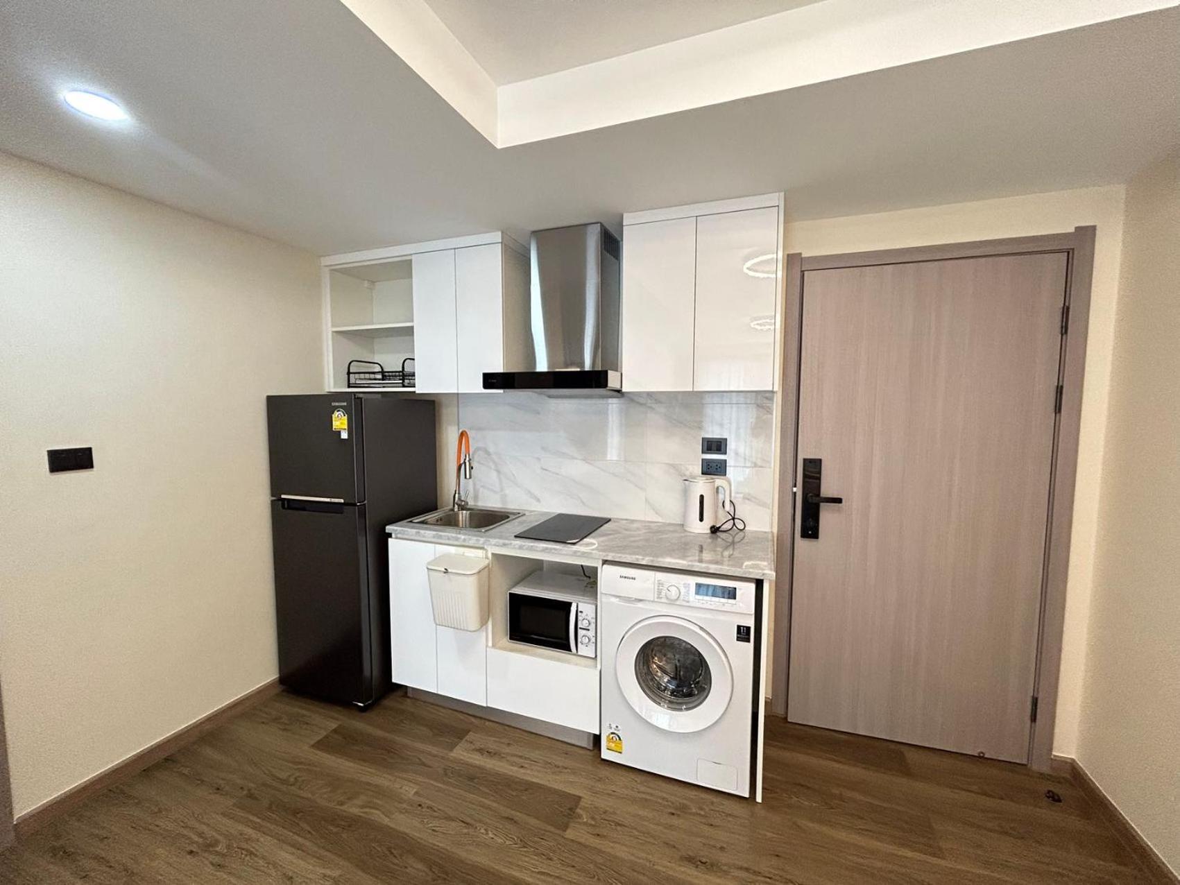 3 Min Walk To Festival, Infinity Pool, 1 Bedroom 1 Bathroom Chiang Mai