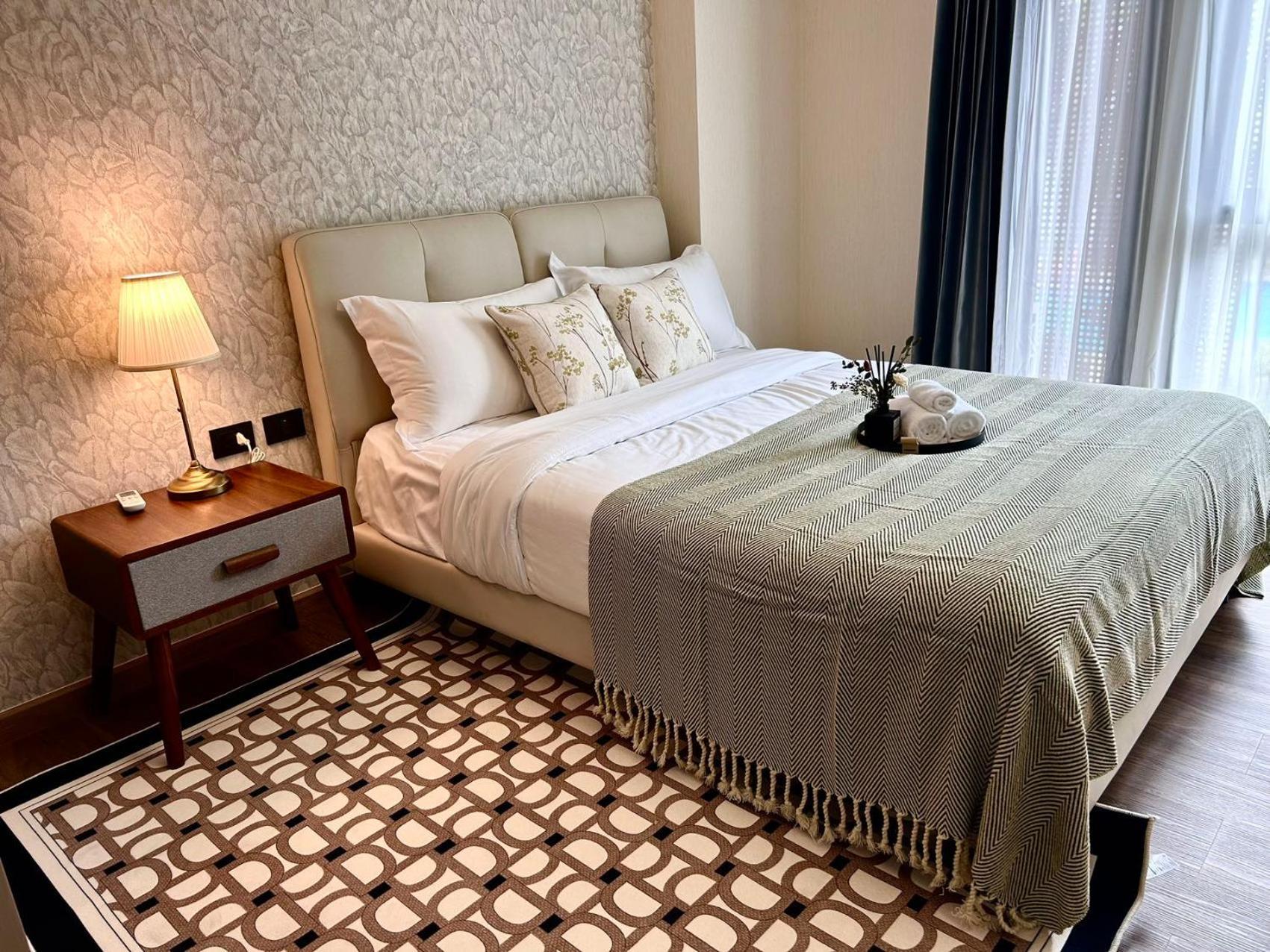 3 Min Walk To Festival, Infinity Pool, 1 Bedroom 1 Bathroom