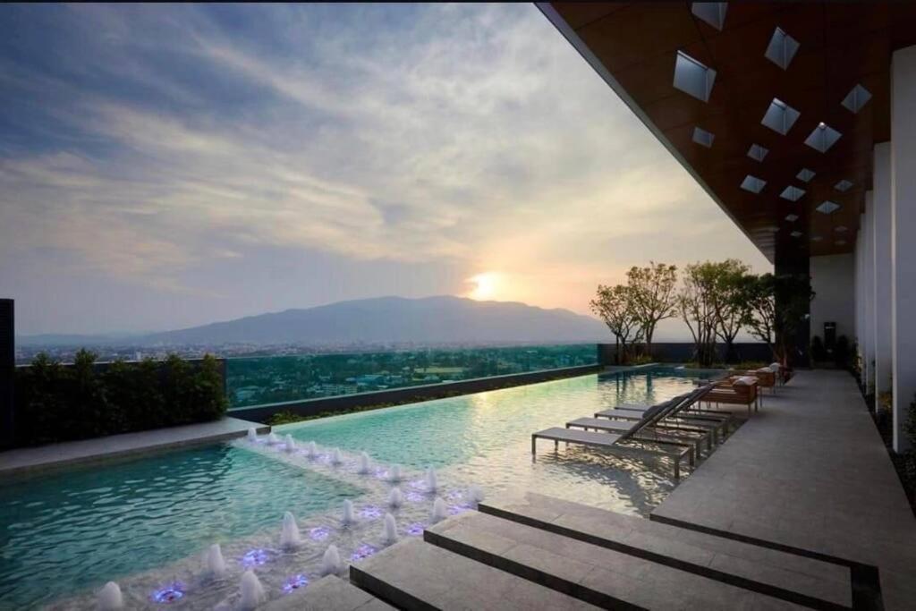 Escent Chiangmai F17 Apartamento