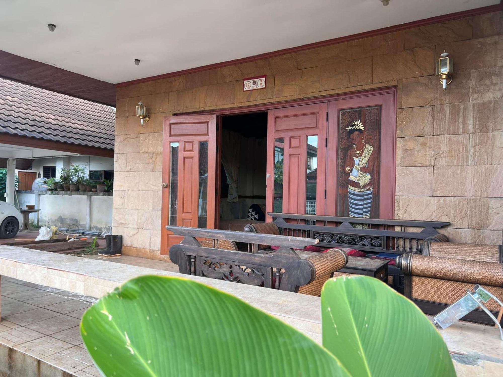 Rt House Rumah tetamu Chiang Mai