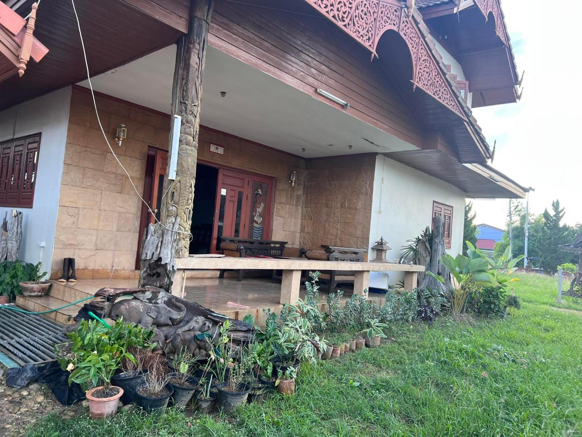 Rt House Rumah tetamu *