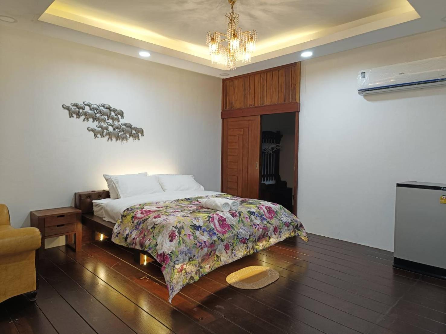 Tasana Garden Saraphi ทาซาน่าการ์เด้น สาขาสารภี Privatunterkunft *