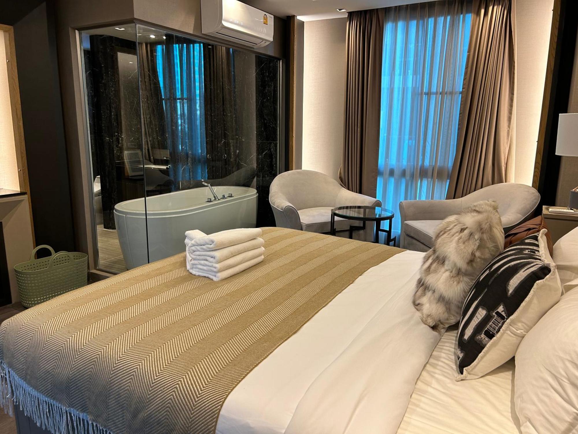 Night Market Super Large Luxurious 3-bedroom Hotel-style Apartment *