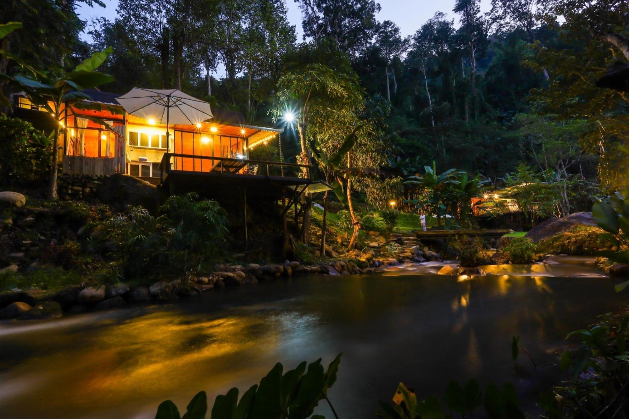 Virgin River @mae Wan Resort *