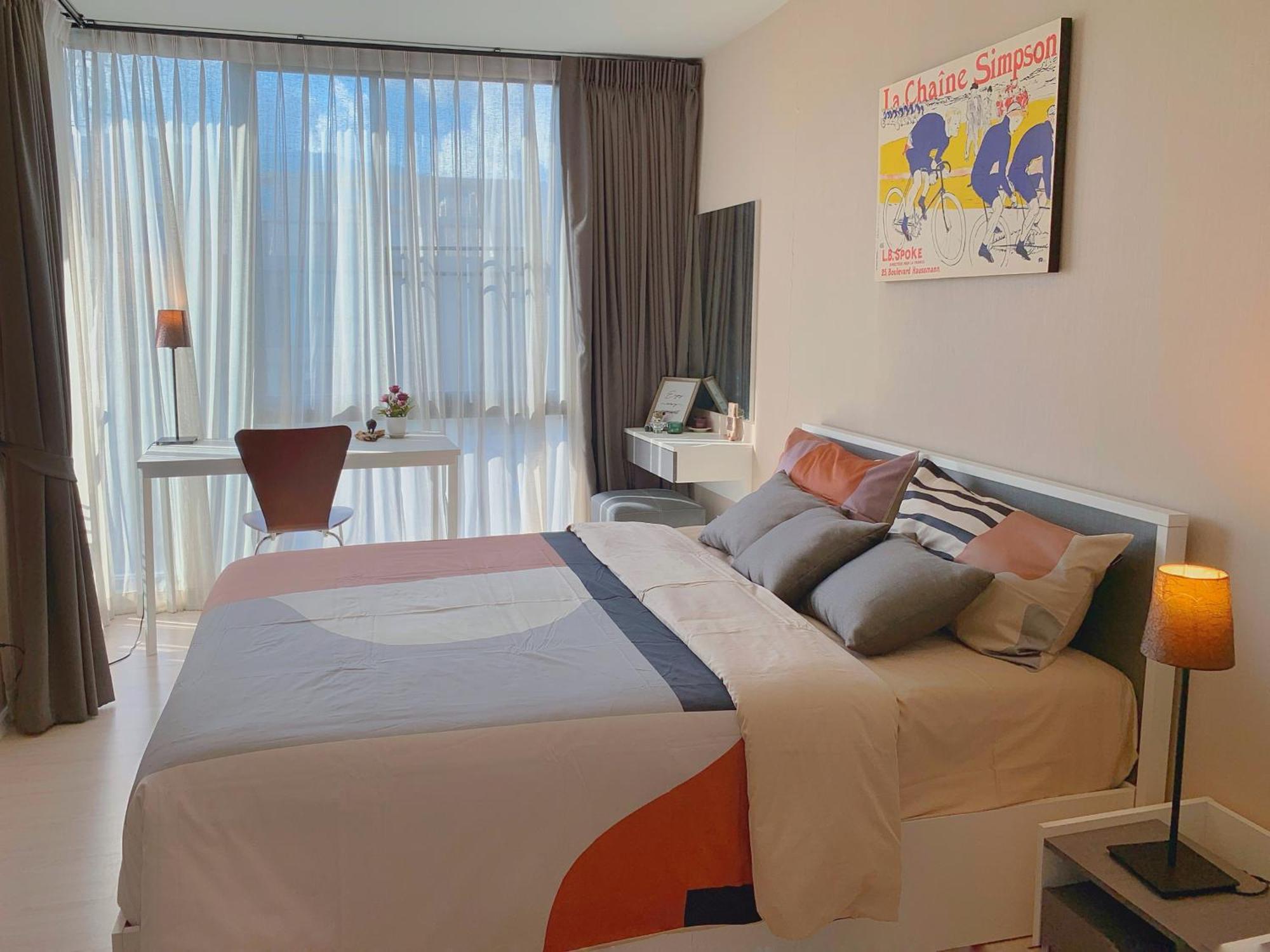 Cm Design Space Nimman Fashion Flat