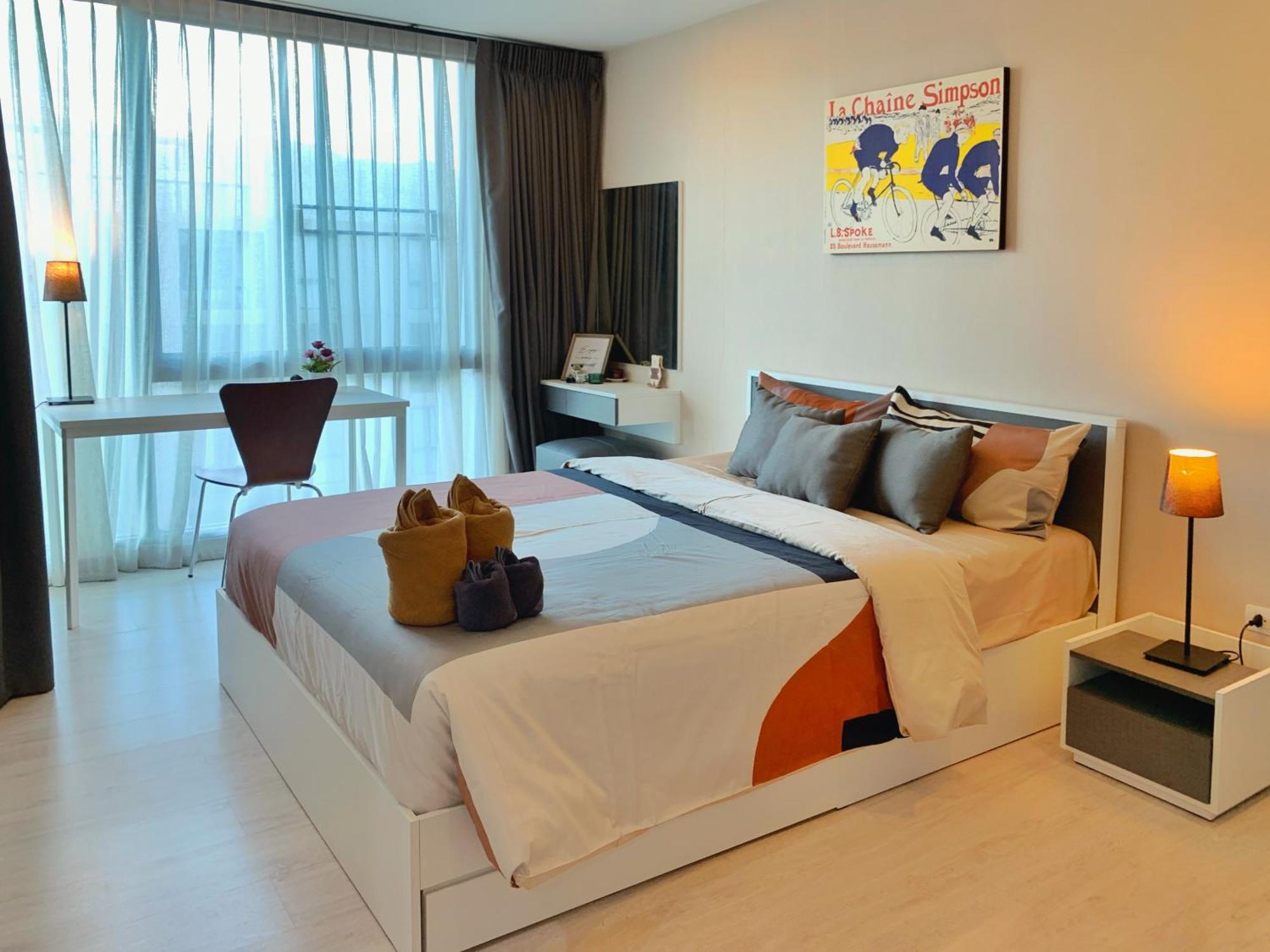 Cm Design Space Nimman Fashion Flat Chiang Mai