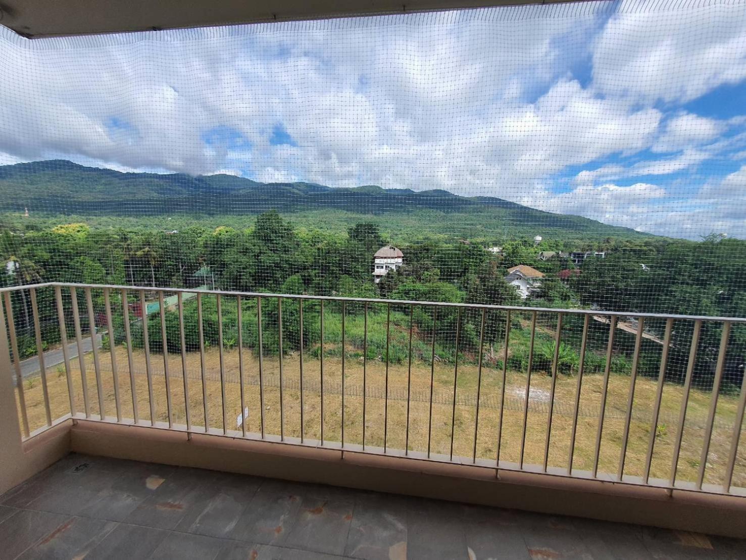 Doi Sutep Hill Apartment *