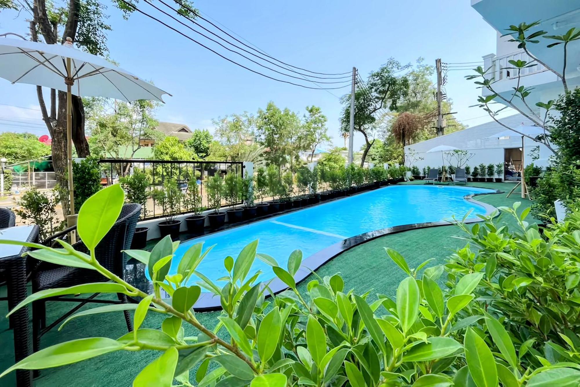 Royal Peninsula Chiangmai Hotel 3*