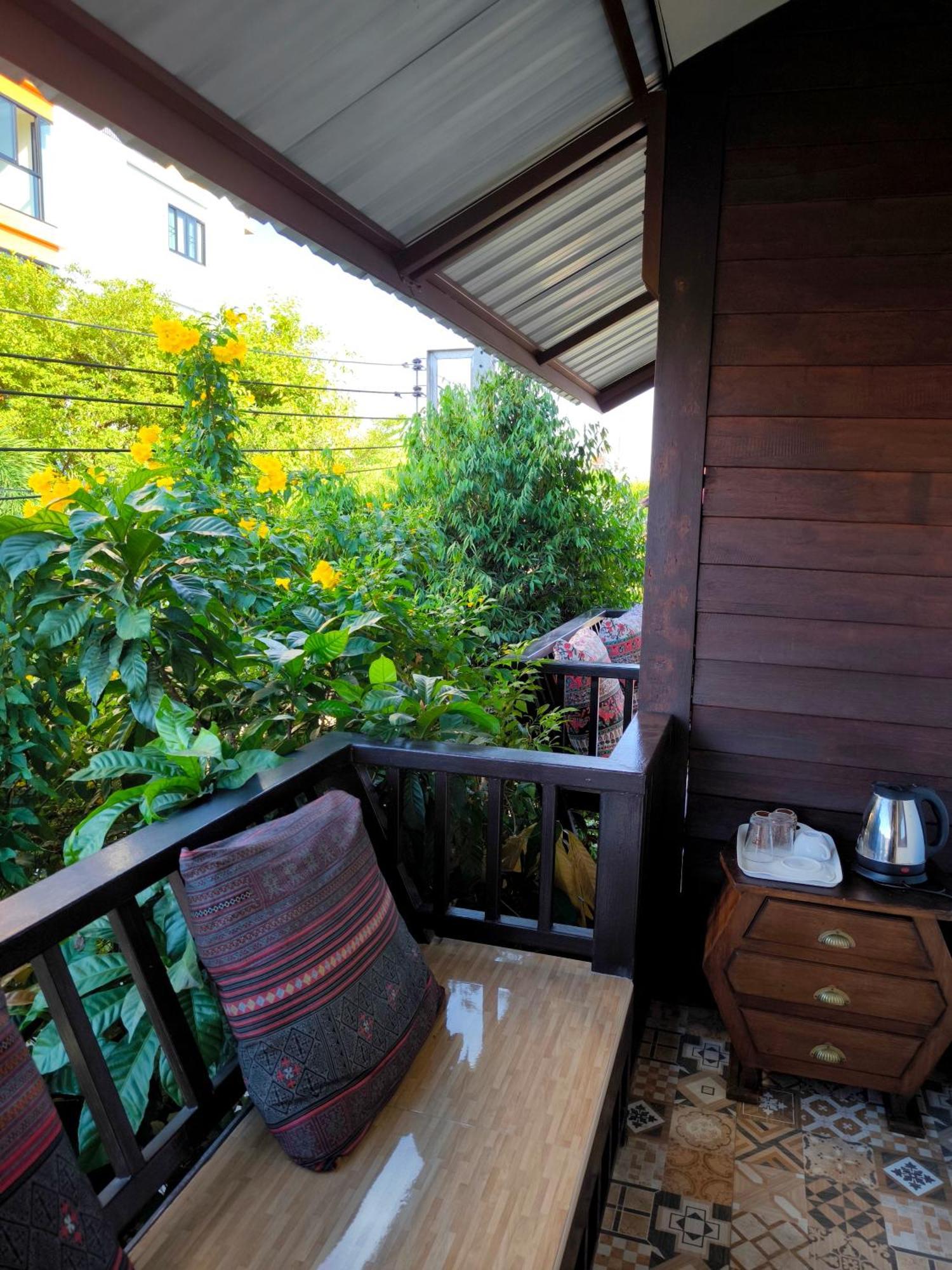 Ratchiangsaen Flora House 2* Chiang Mai