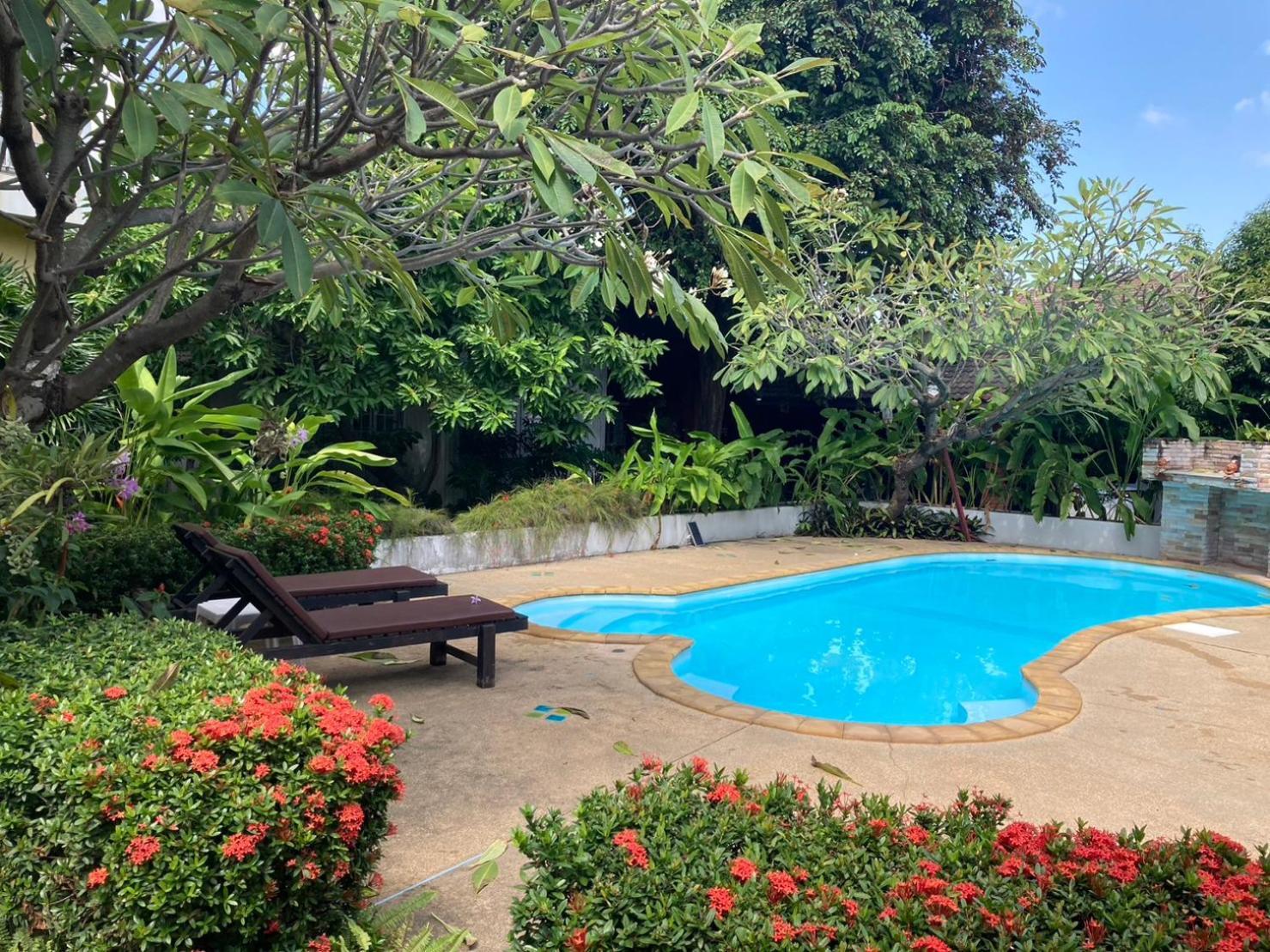Wiriya House Albergue Chiang Mai