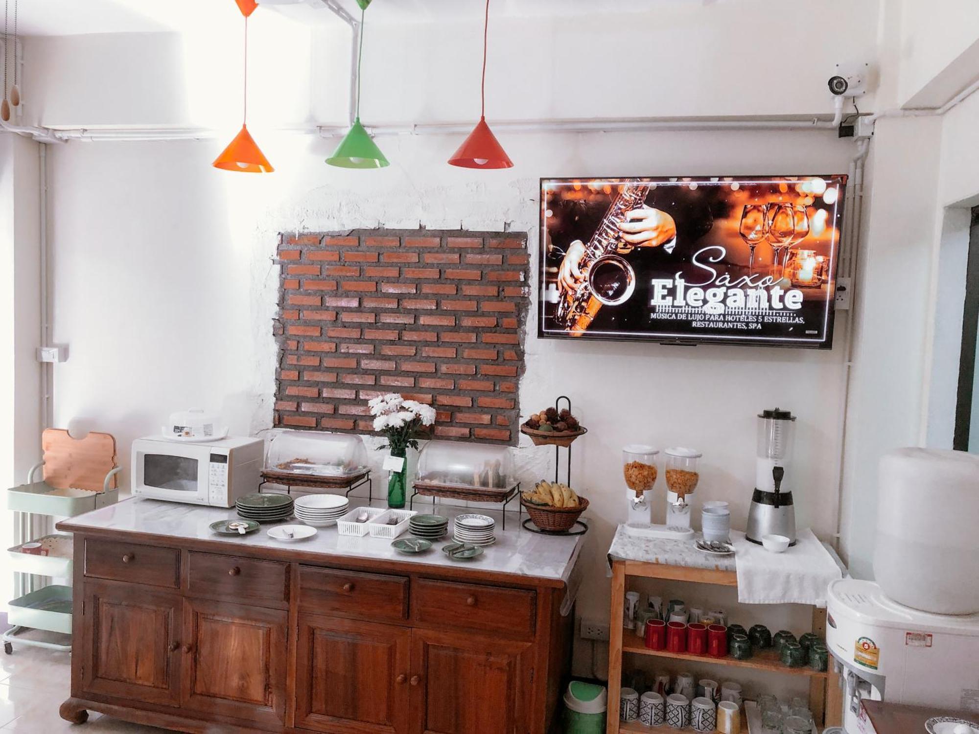 Dphouse Center Of Old Chiang Mai