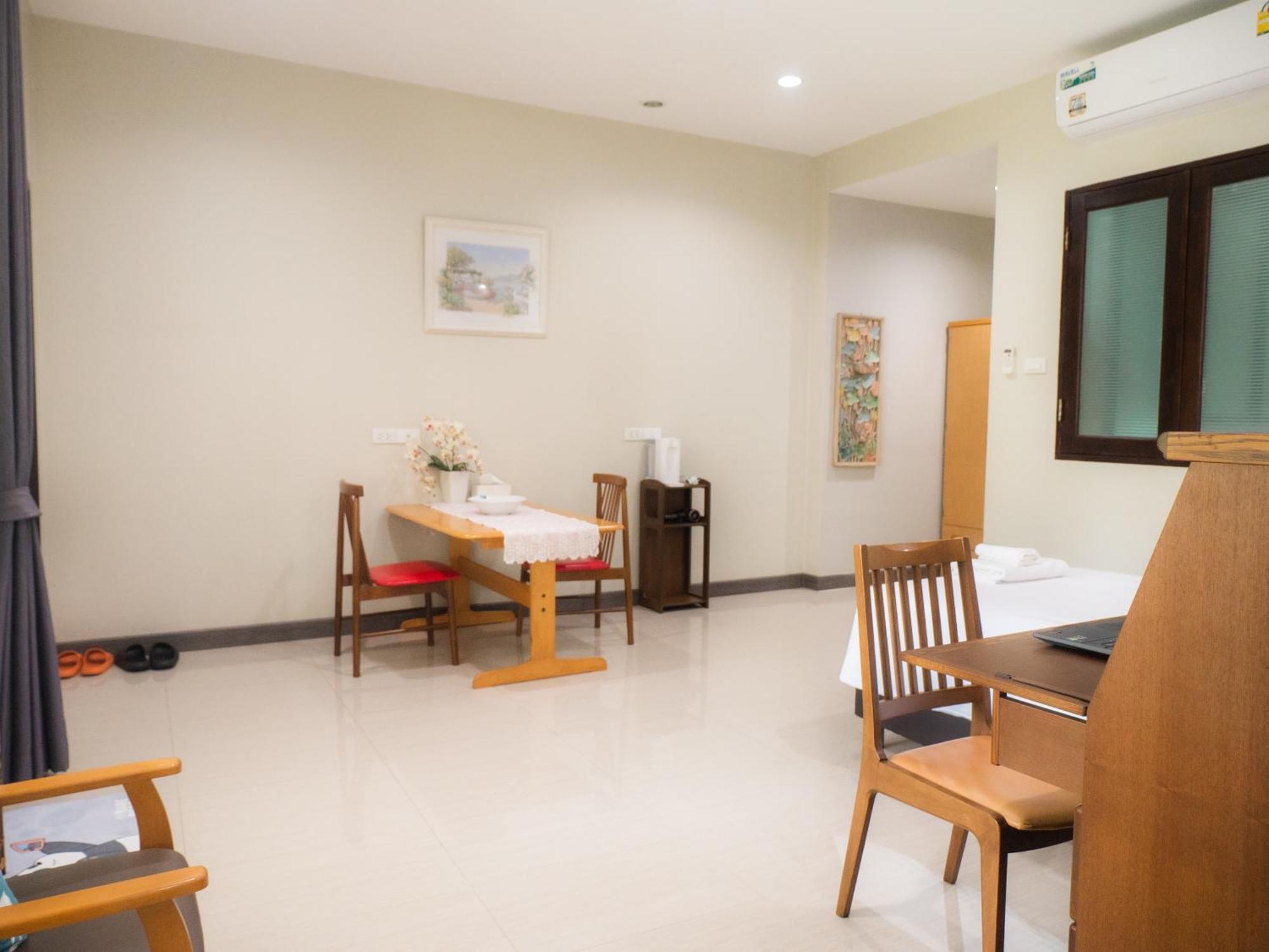 Beaver Club Aparthotel *