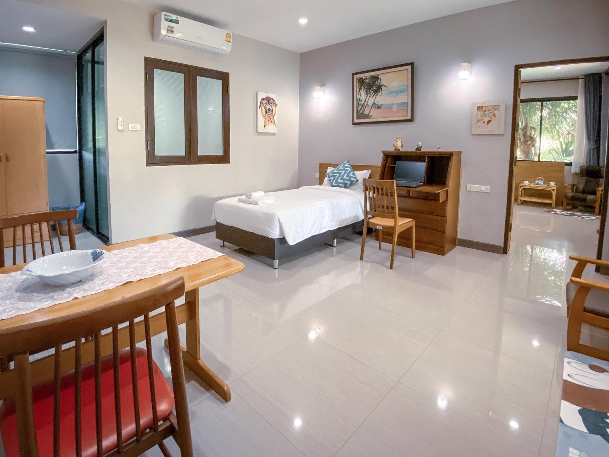 Beaver Club Aparthotel