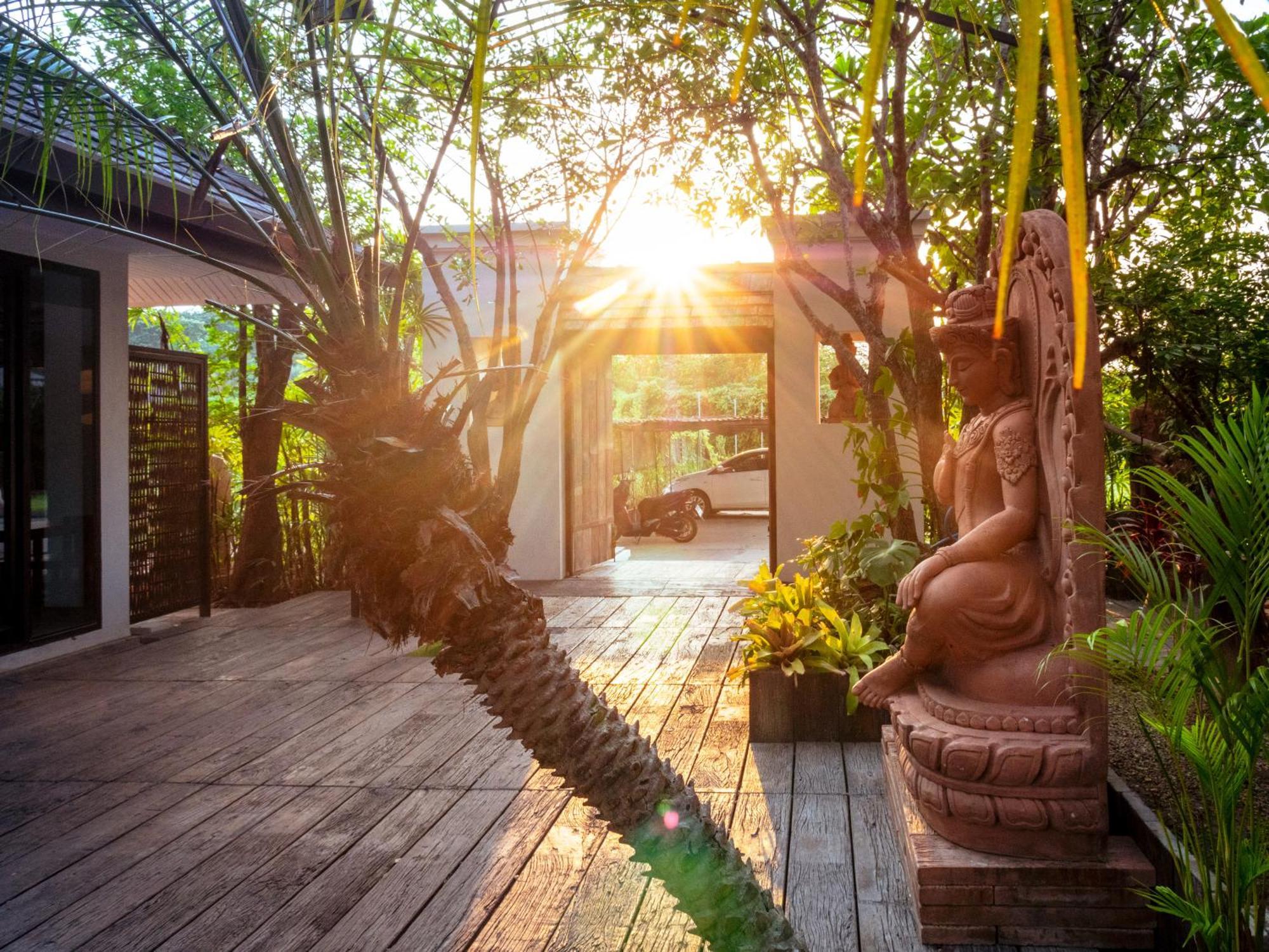 Beaver Club * Chiang Mai