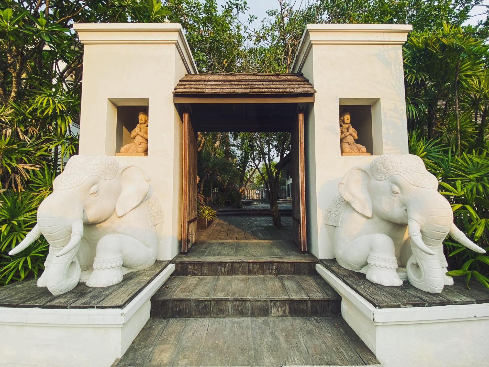 Beaver Club Aparthotel Chiang Mai