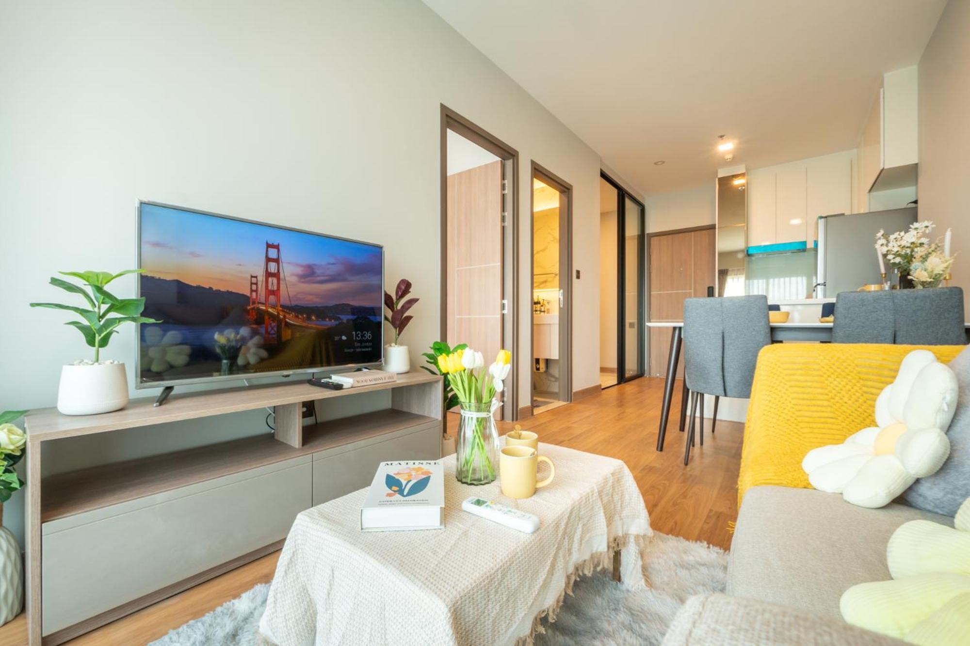 Sky River, Luxury Infinity, Center