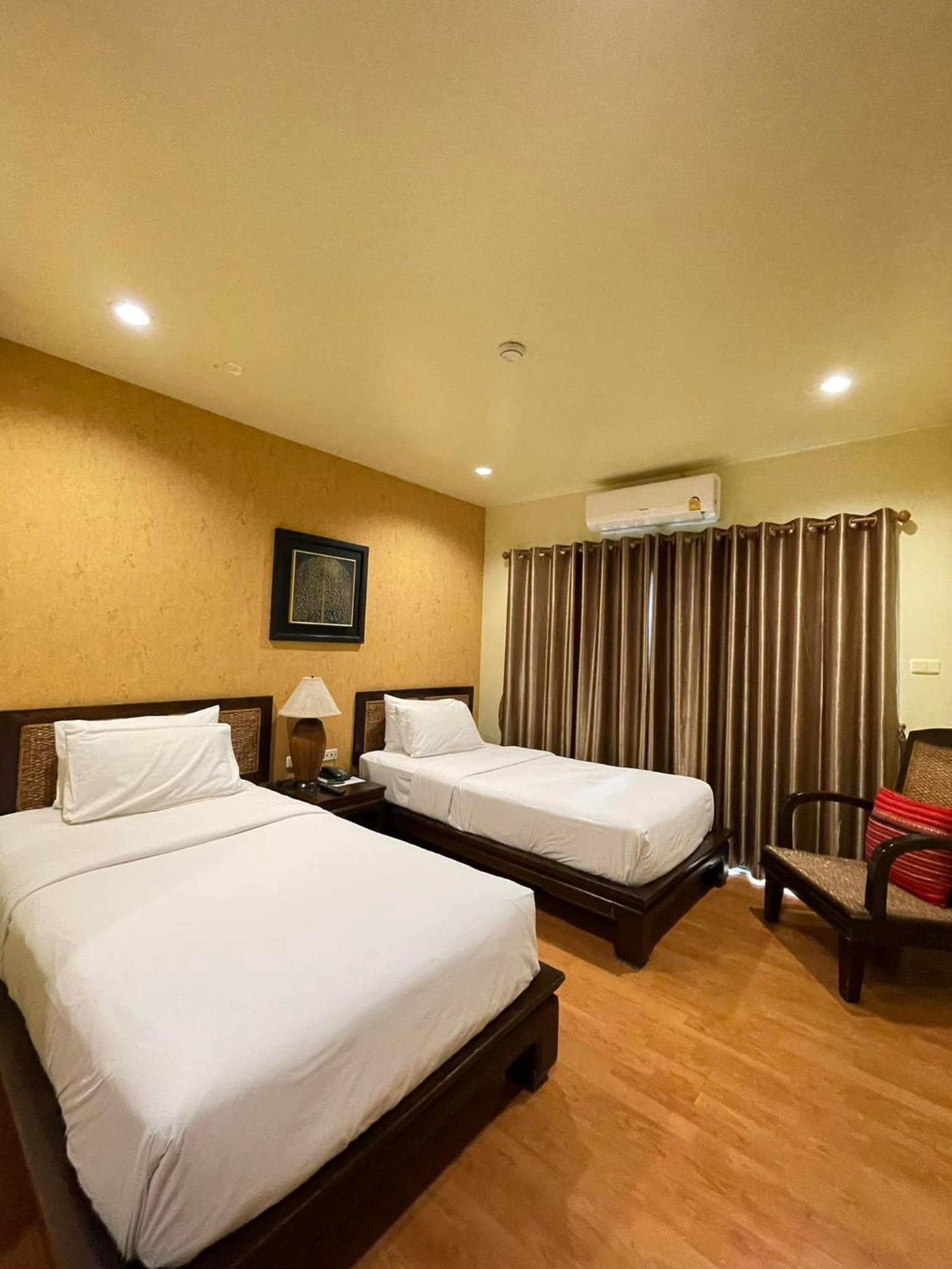 Hotel Thai House,thapae