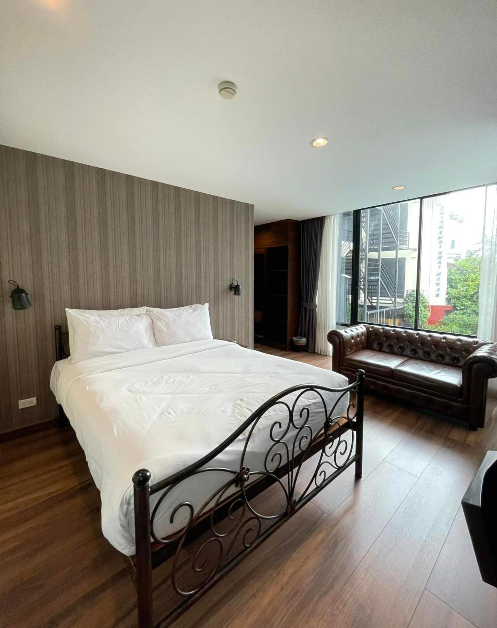 Hotel Thai House,thapae